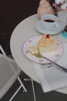 Pourquoi opter pour une table extensible dans votre intérieur ?