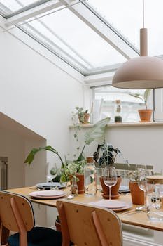 Comment bien choisir sa lampe industrielle sur pied ?