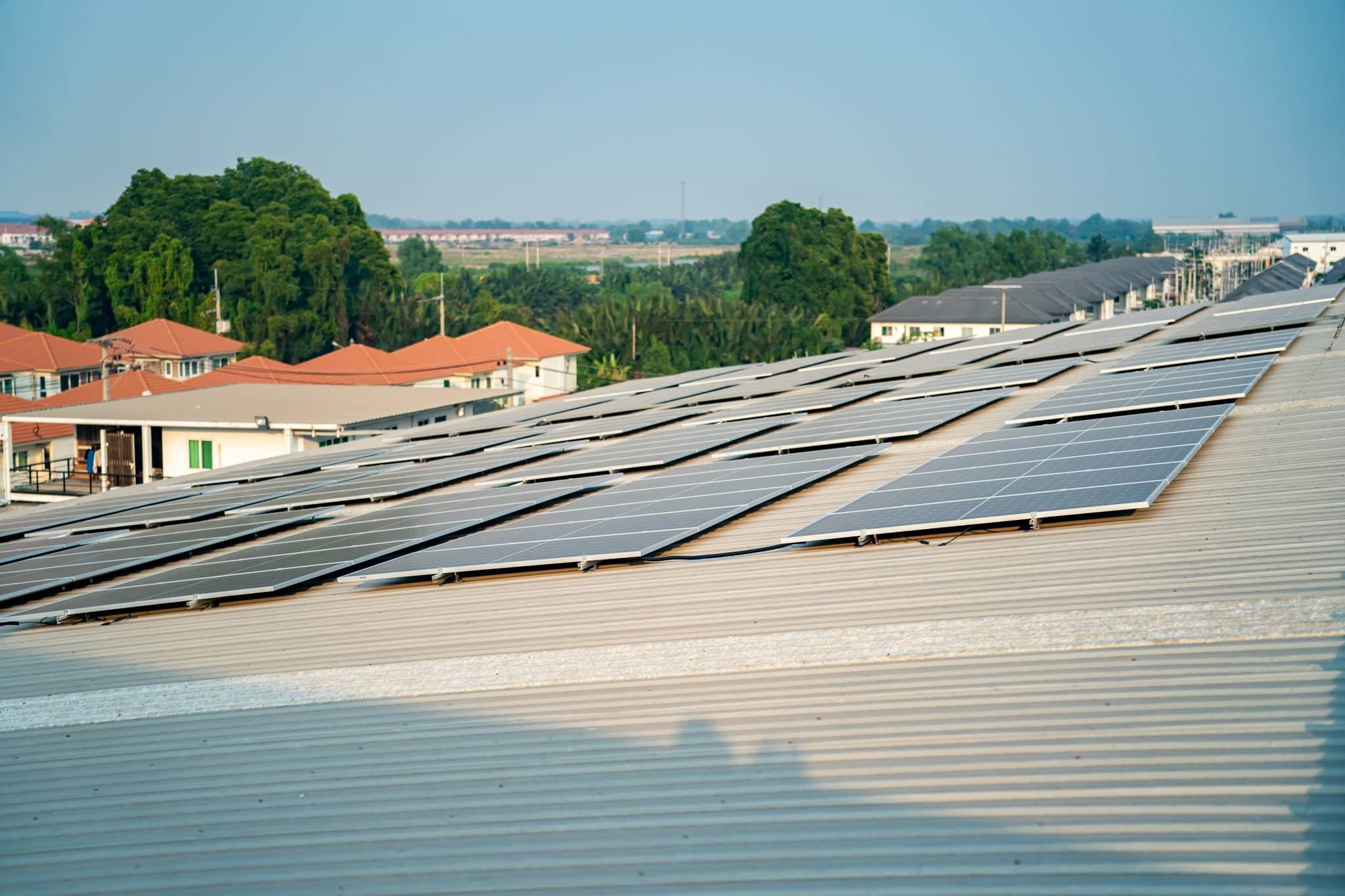 Les panneaux solaires : une solution écologique pour réduire votre empreinte carbone